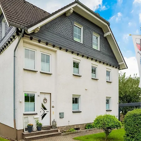 Modernes Familienapartment Apartment